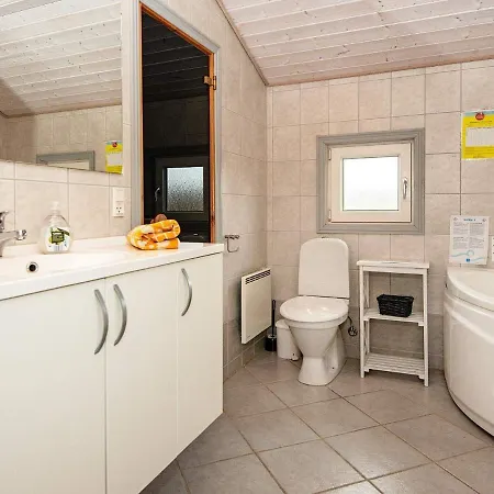 8 Person In Holiday home Hemmet